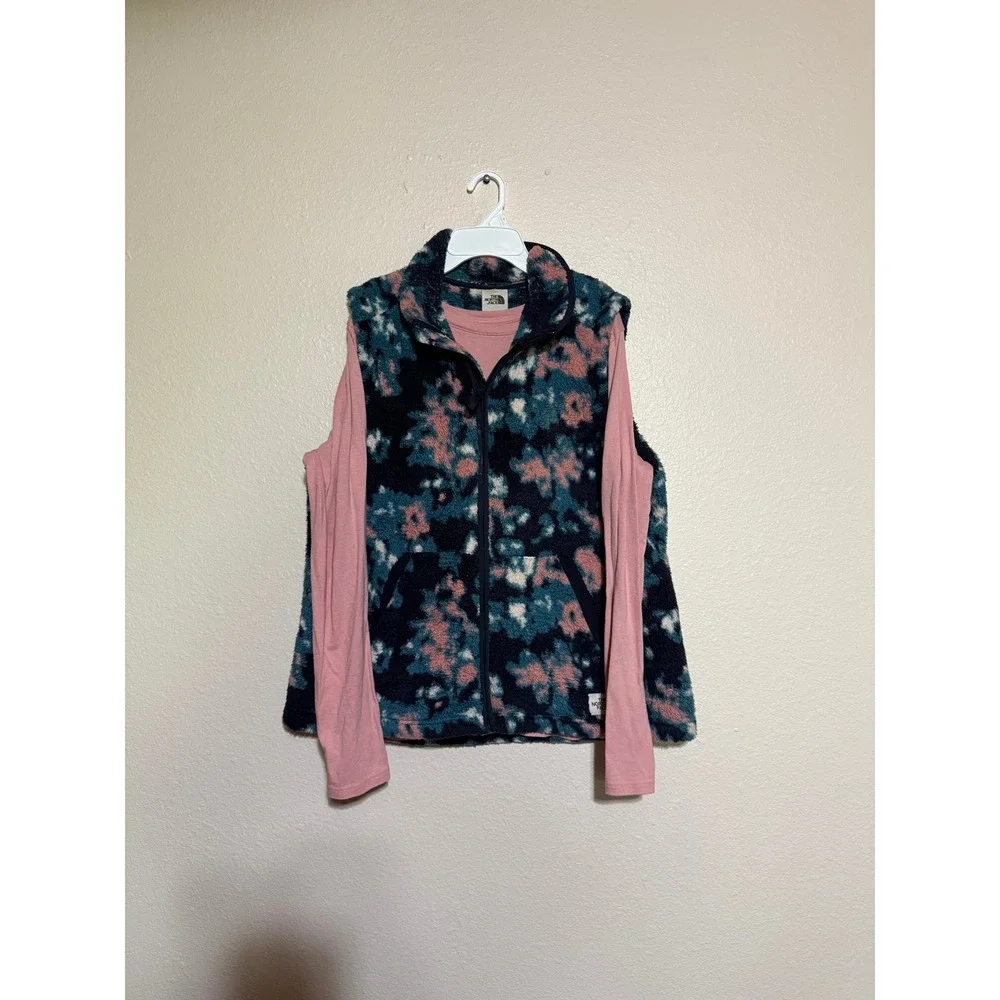 The North Face Floral Sherpa Fleece Vest & Time and Tru Long Sleeve Shirt Set XL